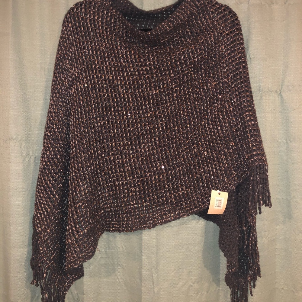 NWT L Navy hand knitt shall/poncho gold undertones